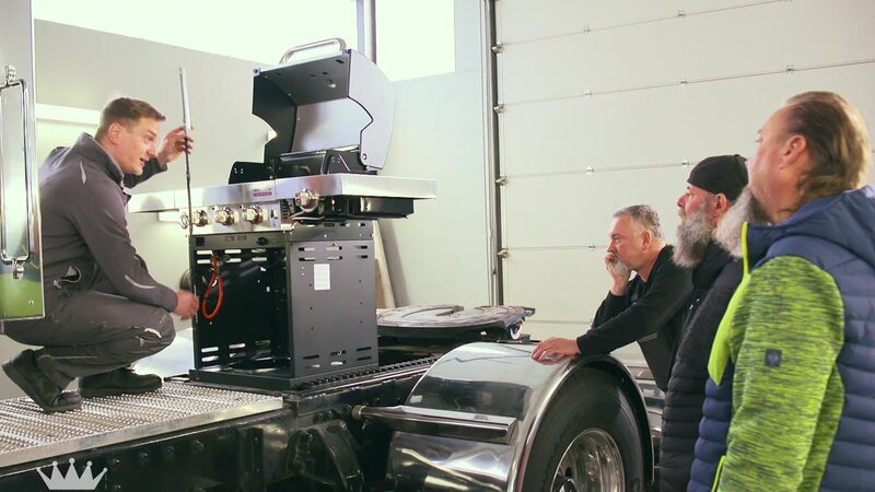 L-R: Chrom, Adam Szafraniec, Alessandro Diedemann, Marco Barkanowitz – Bild: DMAX