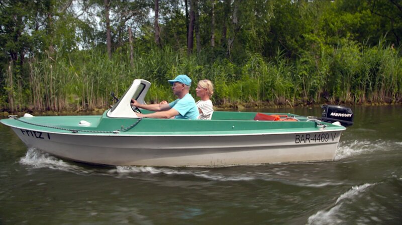 Ulricke Finck mit Jens Winkelmann auf dem Ibis 1 Bauerjahr 1973 – Bild: rbb/​Markus Gerlach