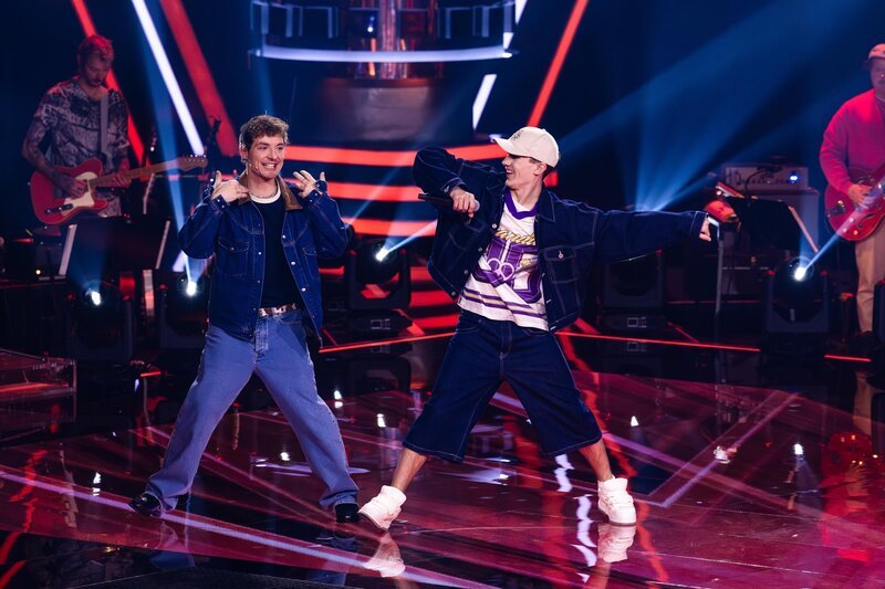 Roman Lochmann (l.); Lionel (r.) – Bild: Joyn /​ Richard Hübner