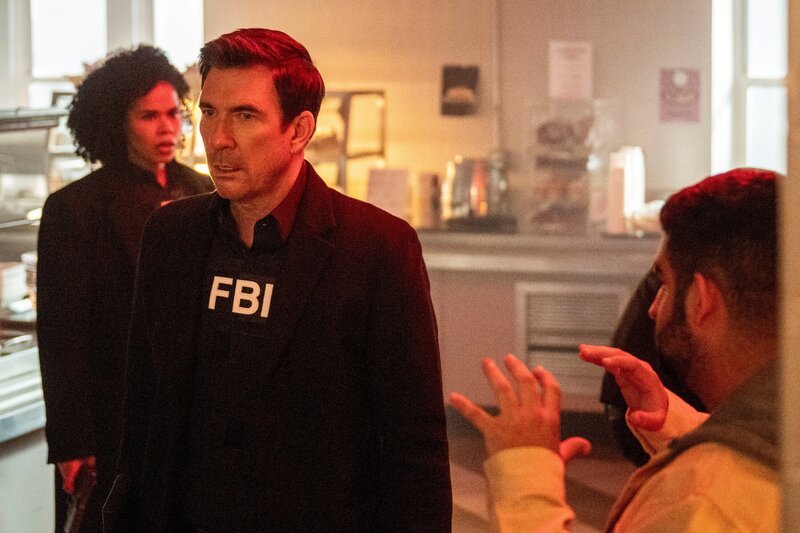 Szene aus ‚FBI: MOST WANTED‘ mit Dylan McDermott als Supervisory Special Agent Remy Scott. – Bild: Mark Schafer /​ CBS ENTERTAINMENT /​ CBS Broadcasting Inc.