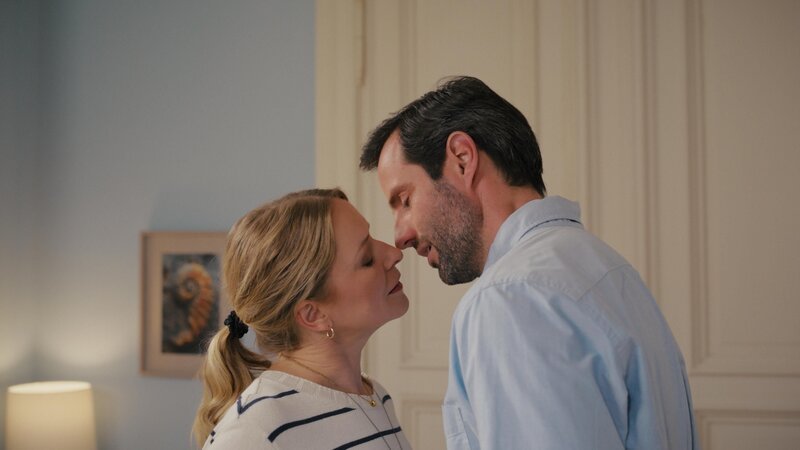 Laura Albers (Diana Staehly, l.); Tim Wagner (Stefan König, r.) – Bild: Joyn