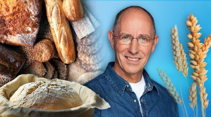 Es ist knusprig, duftet nach Kindheit und zu Hause: Brot gehört für viele selbstverständlich zum Alltag. Gleichzeitig stehen Back-Erzeugnisse in der Kritik: Sie sollen dick machen, Kohlenhydrate gelten als ungesund, und Weizen kommt für manche überhaupt nicht in Frage. Was stimmt wirklich? Und wie gehen diejenigen damit um, die nach dem Brotessen über Beschwerden klagen? – Die Sendung moderiert Thomas Ranft. – Bild: WDR/​Tilman Schenk/​mauritius images/​Rosenfeld/​KI