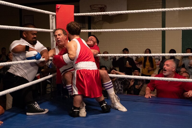 Tony Rosetti (Jackie Flynn, l.); David (Nic Novicki, r.) – Bild: 2018 Farmersville Productions, Inc. All Rights Reserved. Lizenzbild frei