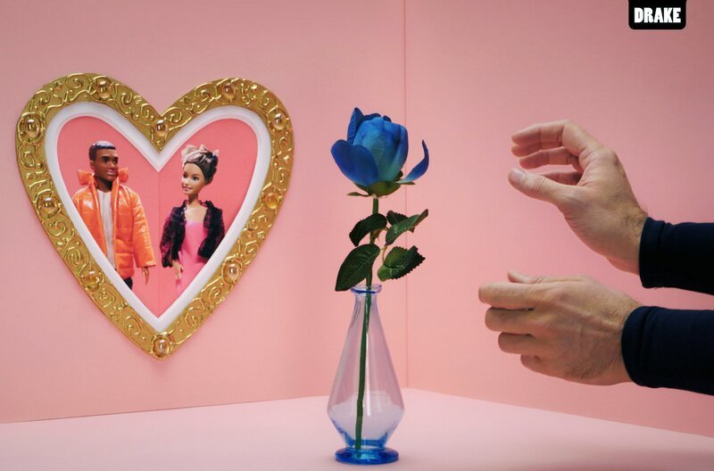 Für seine romantischen Texte erntet Drake Kritik – im echten Leben ist er auf der Suche nach Liebe und hat ein Date nach dem anderen. – Bild: La Blogothèque