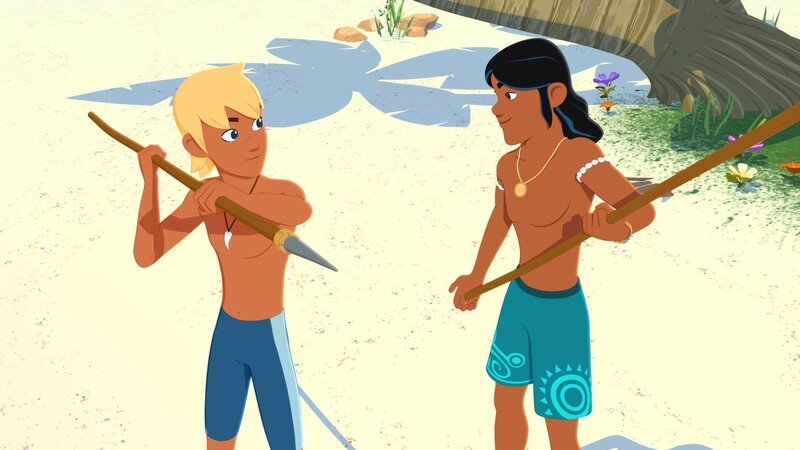 Yann (l.) ist noch nicht sehr geübt im traditionellen Speerwerfen. Deshalb freut er sich, dass ihm sein Freund Auru (r.) einige Tipps gibt. – Bild: ZDF/​Media Valley/​Marzipan Films