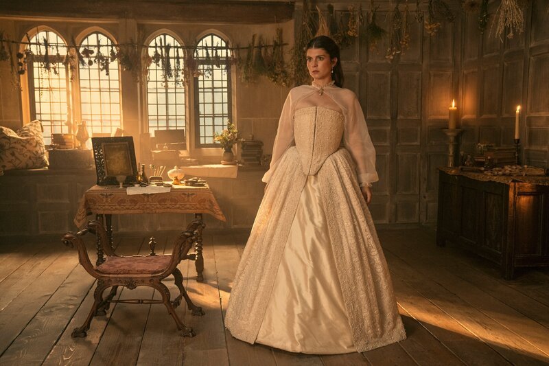 Emily Bader als Lady Jane Grey. – Bild: Jonathan Prime /​ Prime Video /​ Amazon Content Services LLC