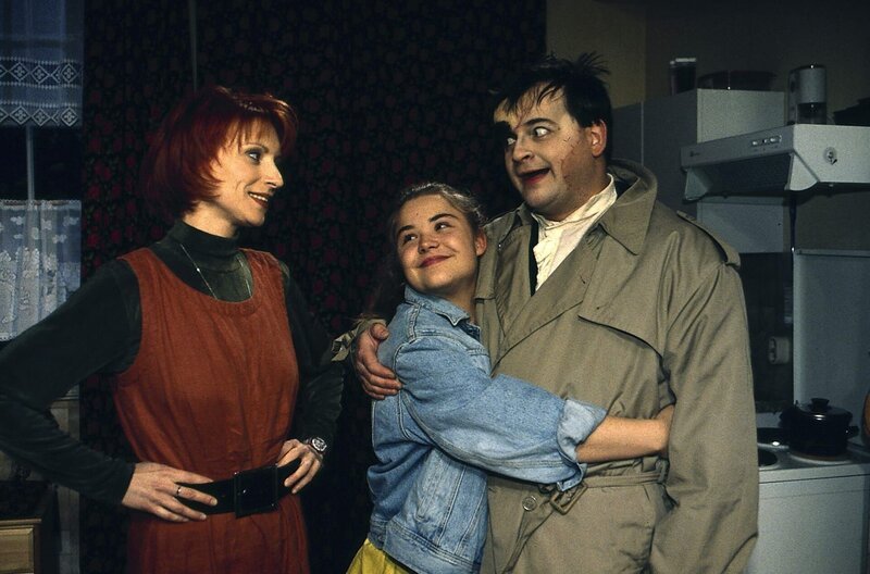 Charly (Silke Matthias, l.), Franzi (Fritzi Eichhorn, M.) und Lenni (Michael Trischan, r.) – Bild: ZDF