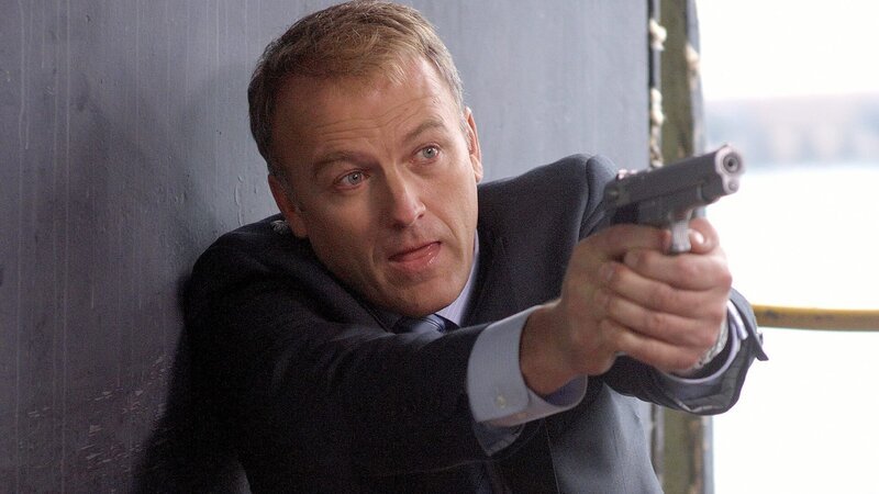 Mike Kessler (James McGowan) – Bild: AXN