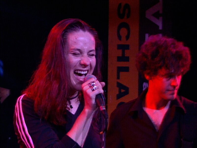 Konzert der Band „Surrender Dorothy“ in der Münchner Alabamahalle. – Bild: br