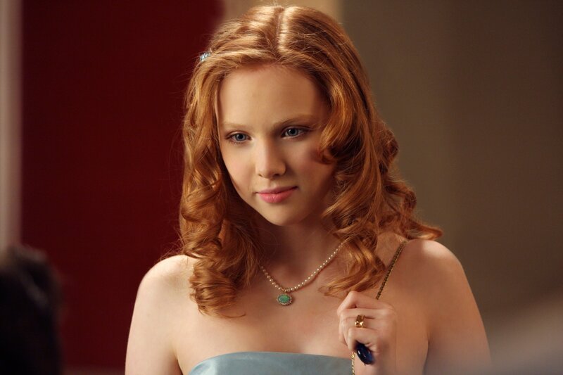 Alexis (Molly C. Quinn) – Bild: AXN