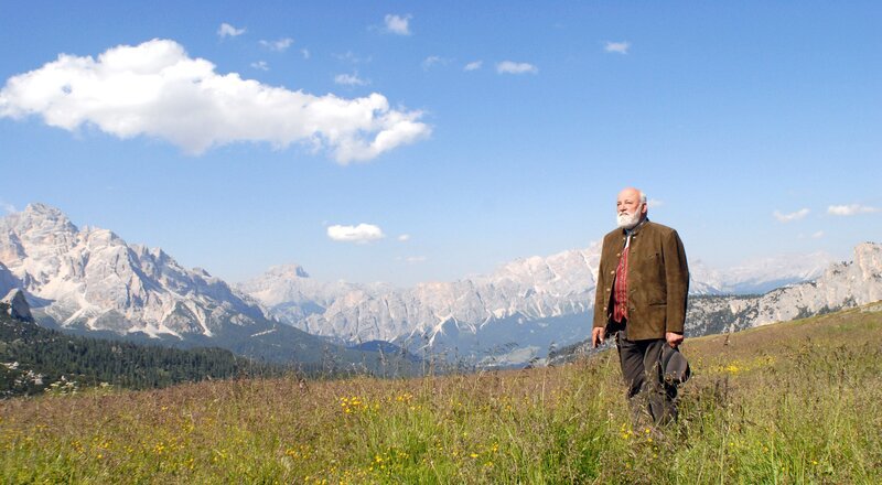 Sepp Forcher am Passo di Giau. – Bild: ORF III