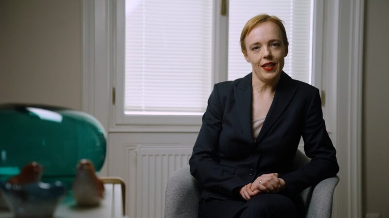 Interview mit PR-Expertin Christina Aumayr-Hayek. – Bild: ORF/​HolyScreen Media