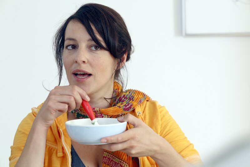 Valerie (Julia Cencig). – Bild: ORF/​Petro Dom