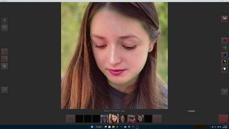 SRF DOK Deep Fake Porno – Mein Gesicht auf fremdem Körper Deepfakes können relativ einfach hergestellt werden. Es reichen schon ein paar Fotos aus den sozialen Medien, was bedeutet, dass fast alle Opfer von Deepfakes werden können. – Bild: SRF