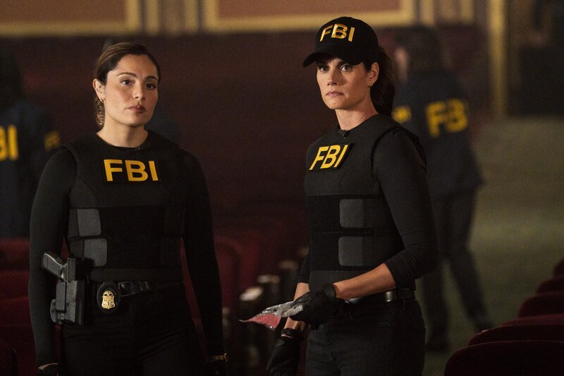 Special Agent Maggie Bell (Missy Peregrym, r.) – Bild: CBS Broadcasting Inc. /​ Bennett Raglin