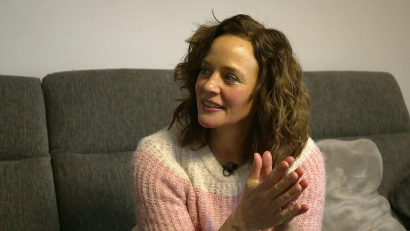 Kate Kitchenham – Bild: RTL /​ Genius Dog Raffy