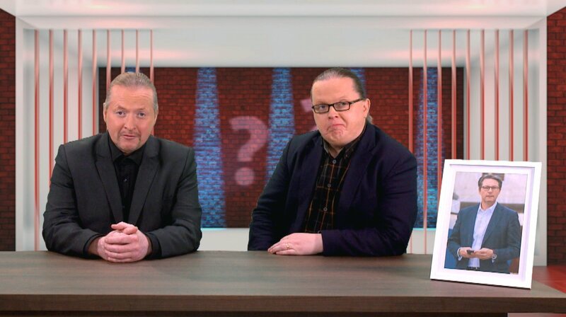 Angelo und Joey Kelly (l) von der legendären „Kelly Family“ fragen in ihrer Sendung „Wann war das noch?“. Die beiden Brüder reisen durch ihre Vergangenheit mit Archivmaterial, diversen Requisiten und Kostümen. – Bild: WDR