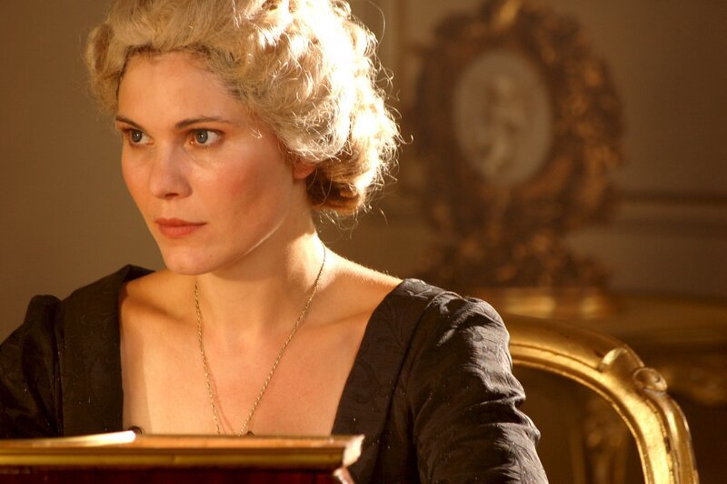 Der Einmarsch der Preußen in Schlesien trifft Maria Theresia (Yasmina Djaballah) völlig unvorbereitet. – Bild: ZDF und Jan Prillwitz