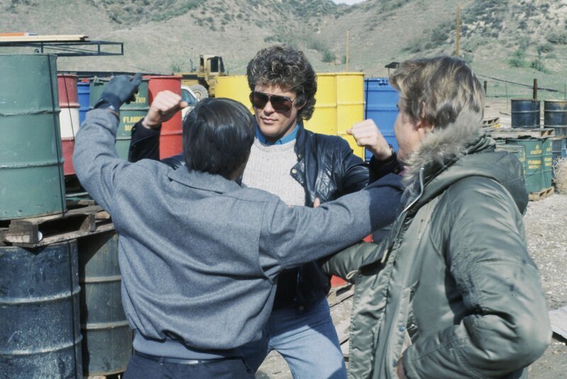 Michael Knight (David Hasselhoff, Mitte) – Bild: Universal City Studios LLLP