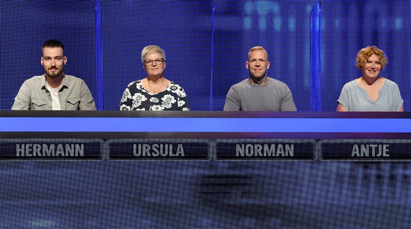 Die Kandidaten (v.l.n.r. am Panel): Hermann Frenser, Ursula Wratzlawek, Norman Bauch, Antje Ost – Bild: ARD/​Uwe Ernst