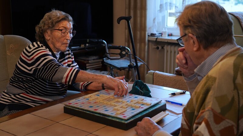 Die schönsten Liebesgeschichten aus einem sehr langen Leben. – Bild: NDR/​Familie Allerheiligen
