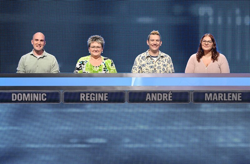 Die Kandidaten (v.l.n.r.): Dominic Möller, Regine Fiedler, André Reipa und Marlene Aschmann. – Bild: ARD/​Uwe Ernst