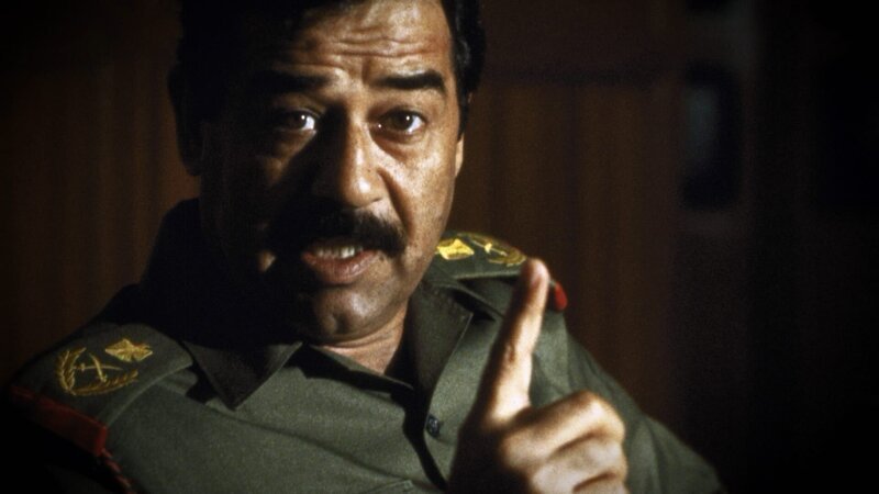 Saddam Hussein ist bekannt für seine brutale Unterdrückung der Opposition. – Bild: ZDF und Allan Leader