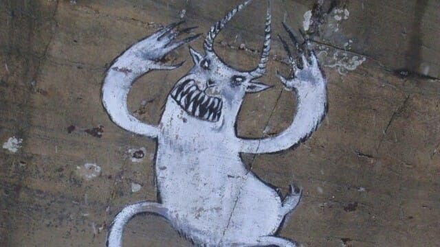 Humorvolles Graffiti zum Thema Yeti in der Nähe des Annapurna-Basislagers, Nepal – Bild: TVDB