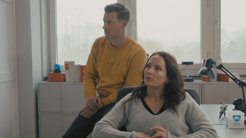 Robert Ritter (l.); Daniela Stamm (r.) – Bild: Dieses Bild darf ausschließlich nach Maßgabe der Allgemeinen Geschäftsbedingungen für die Presselounges der Sender der ProSiebenSat.1 Media SE (AGB) genutzt werden. Die in den AGB festgesetzten Rechteeinschränkungen sind unbedingt  …