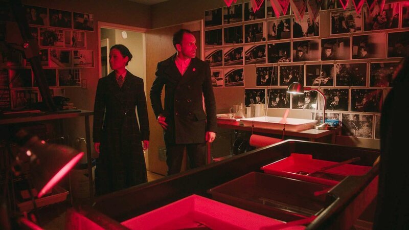 Joan Watson (Lucy Liu, l.); Sherlock Holmes (Jonny Lee Miller, r.) – Bild: CBS Broadcasting, Inc.