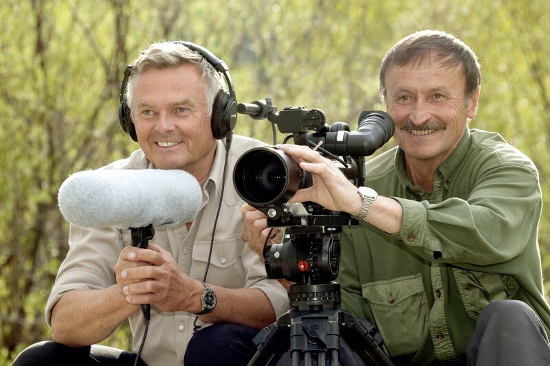 Ernst Arendt (links) und Hans Schweiger waren auf Highways in den Rocky Mountains unterwegs, immer auf der Suche nach Tieren. – Bild: BR/​Ernst Arendt/​Hans Schweiger