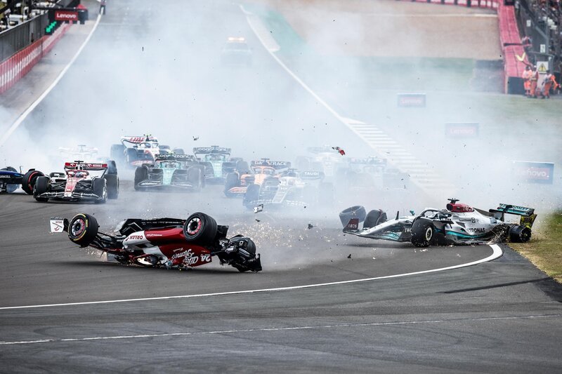 Motorsport Unfall – Bild: RTL /​ Worldwide