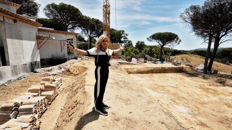 Die Geissens – Eine schrecklich glamouröse Familie! 470: Der Arschitekt von  St. Tropez – fernsehserien.de