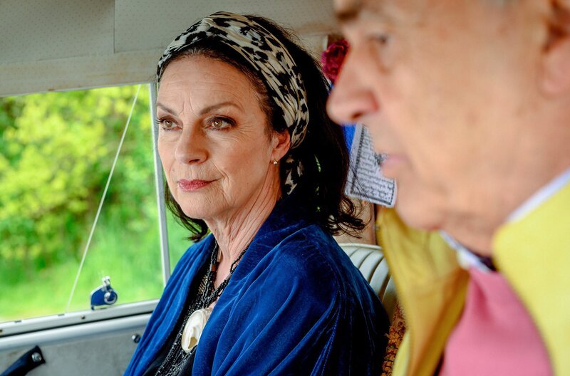 Die Ehe von Carl (Walter Kreye) und Luise (Sabine von Maydell) ist eine gelebte  Dauerkrise. – Bild: ORF III