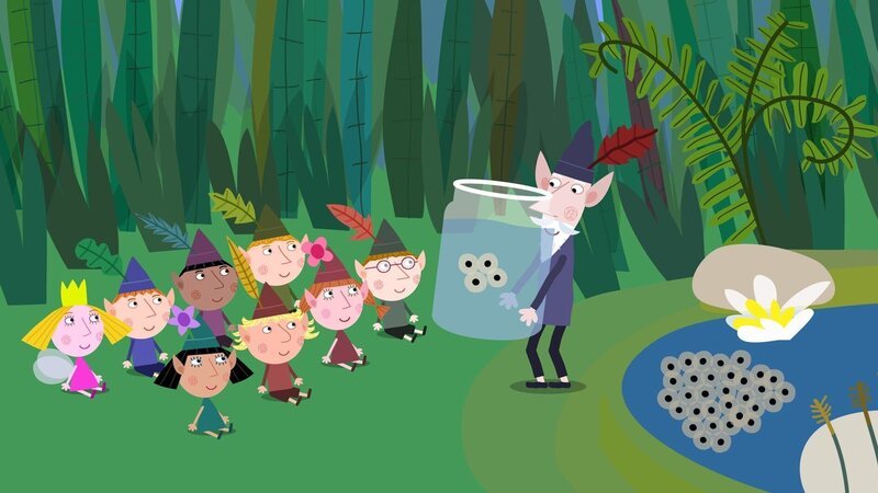 Holly bekommt vom Weisen Alten Elf den Froschlaich mit nach Hause. – Bild: ZDF/​Astley Baker Davies Ltd/​Rubber Duck Entertainment