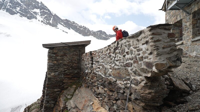 Ruine Mutthornhütte. – Bild: 3sat