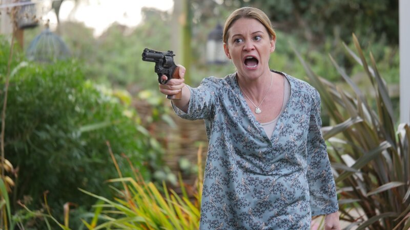 Vennie points the gun. – Bild: Investigation Discovery /​ Photobank 35329_ep405_018.JPG /​ Discovery Communications