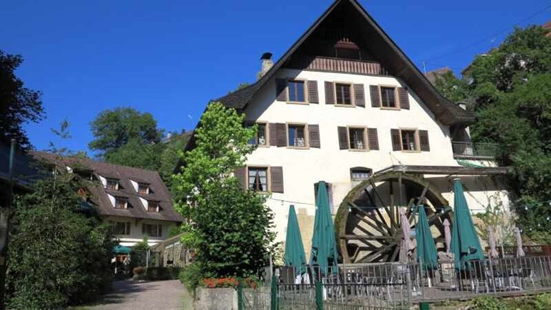 Die historische Bibermühle in Tengen-Blumenfeld ist heute ein idyllisches Restaurant. – Bild: SWR/​Anja Rösner /​ SWR Presse/​Bildkommunikation