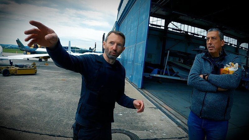 Chef Michael Manousakis (r.). – Bild: Kabel Eins