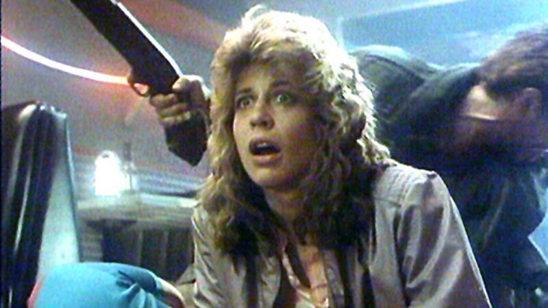 Muß um ihr Leben kämpfen: Sarah Connor (Linda Hamilton), die vom Terminator gejagt wird. – Bild: RTL II