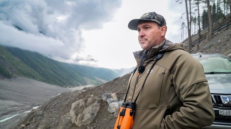 Wildhüter Richard Bellwald hat sein Haus beim Bergsturz von Blatten verloren. – Bild: SRF