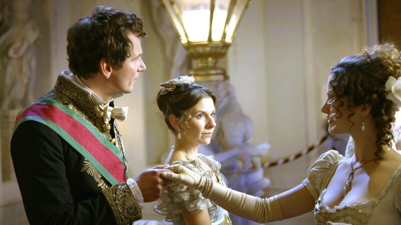 Vorstellung von Fürst Metternich und Dorothea von Sagan beim Ball. – Bild: ORF 2