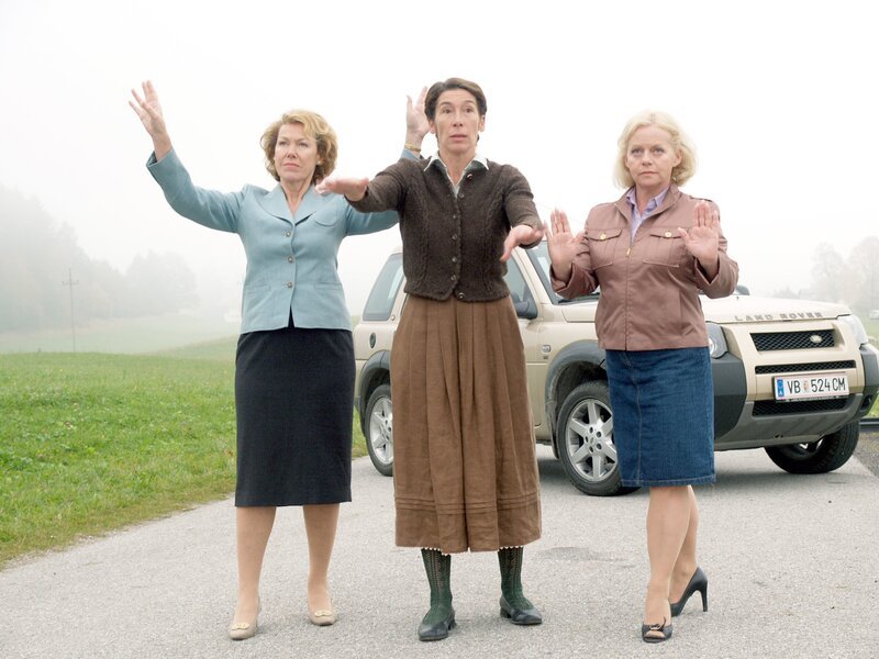 v.li.: Gaby Dohm (Henriette), Adele Neuhauser (Julie), Brigitte Kren (Maria). – Bild: ORF 1