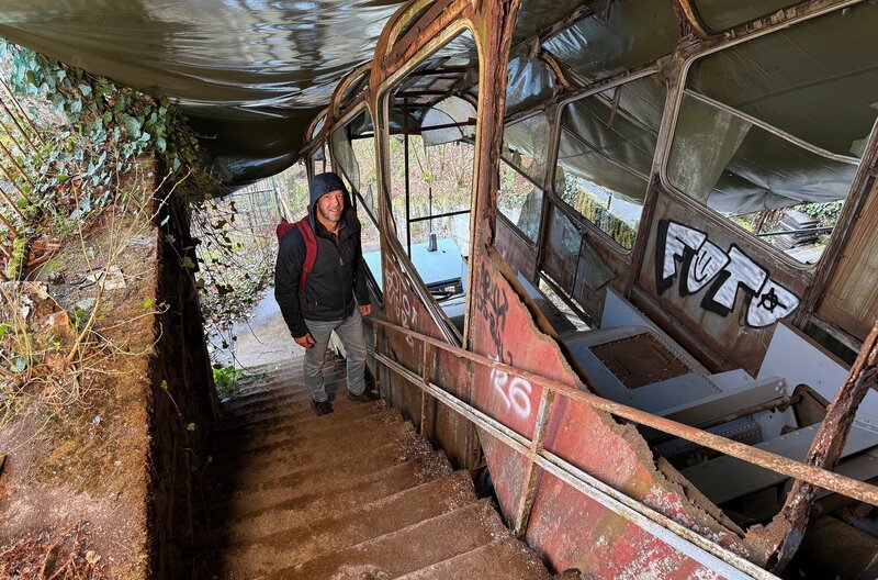Arndt an der verfallenen Malbergbahn Bad Ems – Bild: SWR /​ Rolf Stephan /​ SWR Presse/​Bildkommunikation