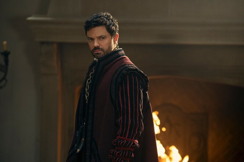 Dominic Cooper als Lord Seymour – Bild: Jonathan Prime /​ Prime Video /​ Amazon Content Services LLC