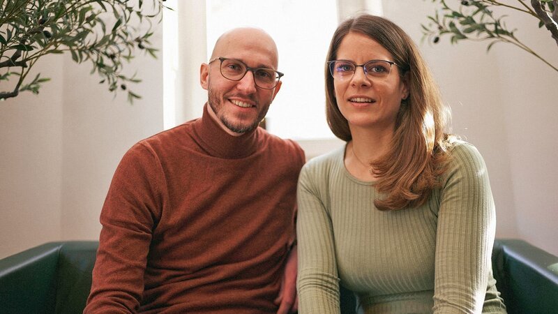 Michael und Bernadette Emmerl – Bild: GRANDIOS/​Bibel TV