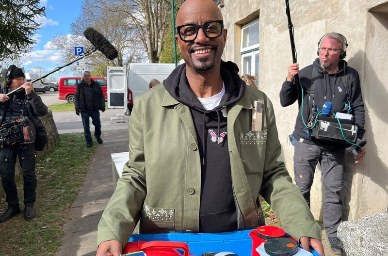 Yared packt an! – Bild: NDR /​ NDR Presse und Information
