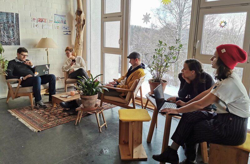IT auf dem Berg (v.l.n.r.): Lukas Kunert, Felicitas Oszwald, Jonas von der Gathen, Sarah Berres und Daria Urman. – Bild: HR