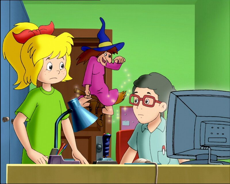 Bibi (l.) hat die Hexenkollegin (M.) aus dem Computer herausgehext. – Bild: ZDF und A. Film A/​S und KIDDINX Studios GmbH.