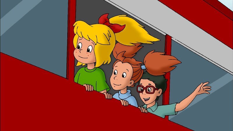 Aufgeregt fährt Bibis Schulklasse Richtung Paris. – Bild: ZDF